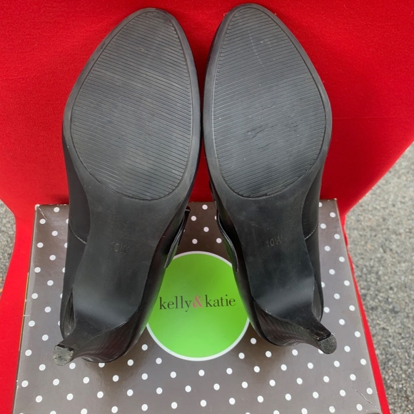 Classic Pump - Picture 5 of 5